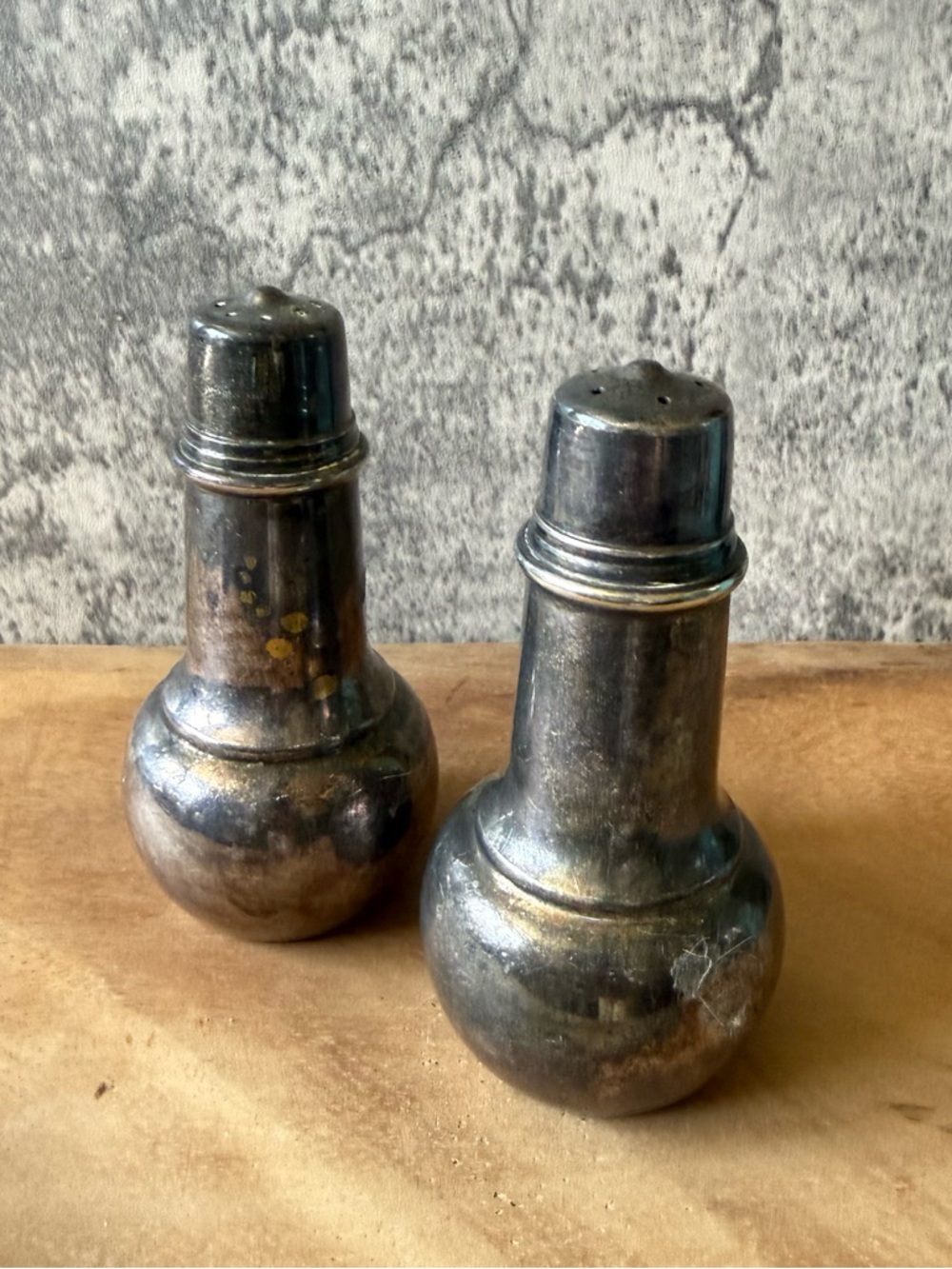 Vintage Silver-Tone Bulb Salt & Pepper Shaker Set